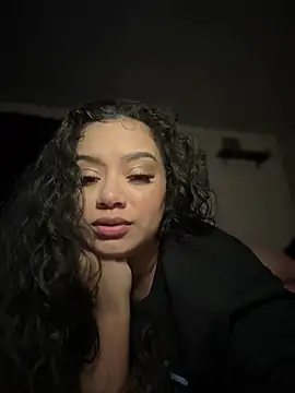 Snapshot of CarmelaAnthony chatting on 03-19-25, 10:11 CarmelaAnthony online show from 03-19-25, 10:11