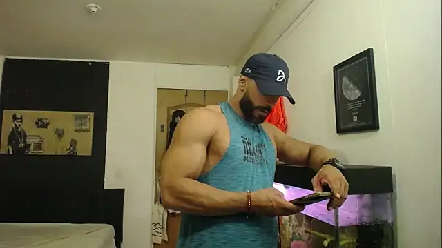 Snapshot of romeolovedark chatting on 12-07-24, 11:45 romeolovedark online show from 12-07-24, 11:45