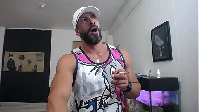 Snapshot of romeolovedark chatting on 12-22-24, 01:23 romeolovedark online show from 12-22-24, 01:23