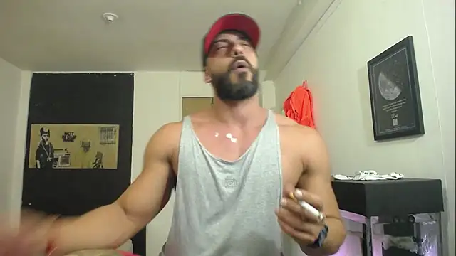 Snapshot of romeolovedark chatting on 12-31-24, 04:06 romeolovedark online show from 12-31-24, 04:06