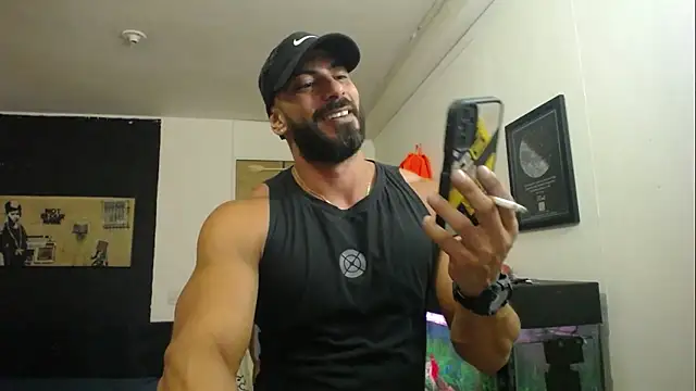 Snapshot of romeolovedark chatting on 01-29-25, 03:12 romeolovedark online show from 01-29-25, 03:12
