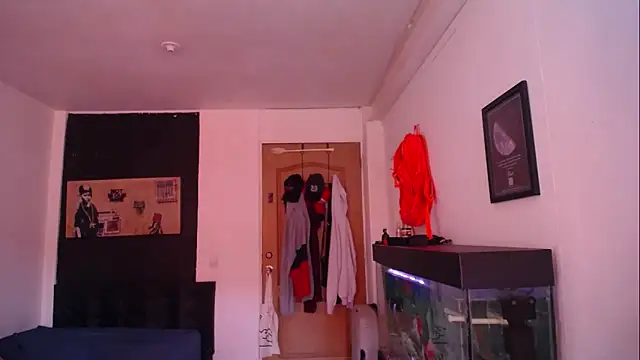 Snapshot of romeolovedark chatting on 01-30-25, 02:47 romeolovedark online show from 01-30-25, 02:47
