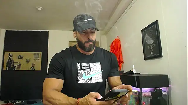 Snapshot of romeolovedark chatting on 02-18-25, 12:26 romeolovedark online show from 02-18-25, 12:26