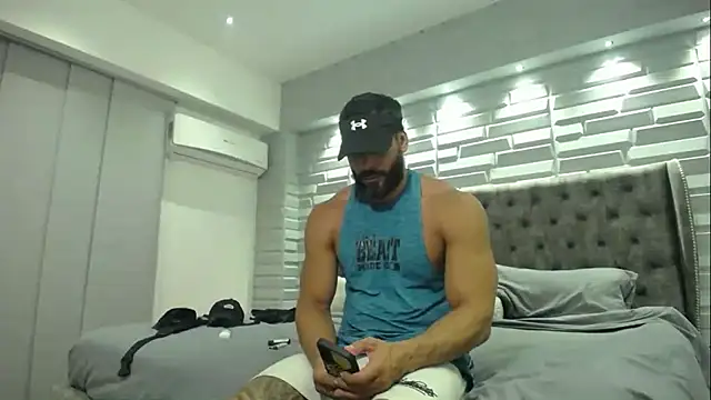 Snapshot of romeolovedark chatting on 02-22-25, 05:44 romeolovedark online show from 02-22-25, 05:44