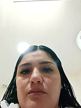 Snapshot of laura_dirtyhot chatting on 11-09-25, 11:41 laura dirtyhot online show from 11-09-25, 11:41