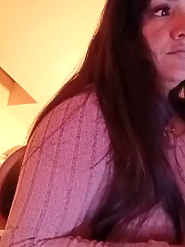 Snapshot of laura_dirtyhot chatting on 11-14-25, 11:35 laura dirtyhot online show from 11-14-25, 11:35