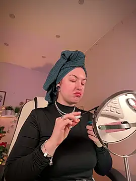 IvyHoney online show from 01-05-25, 06:35