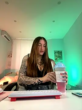 IvyHoney online show from 09-12-25, 09:20