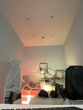 IvyHoney online show from 10-22-25, 11:43