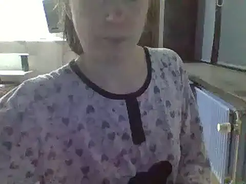 Moi Lina online show from 12-14-24, 06:52