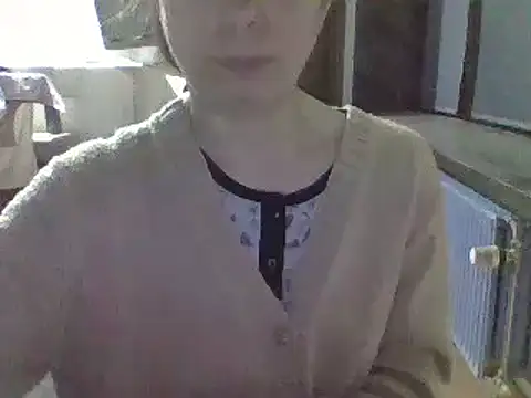 Moi Lina online show from 12-21-24, 01:15