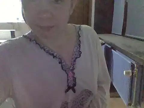 Moi Lina online show from 01-14-25, 08:04