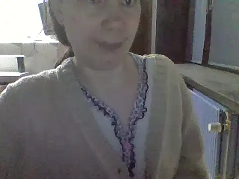 Moi Lina online show from 01-27-25, 01:05