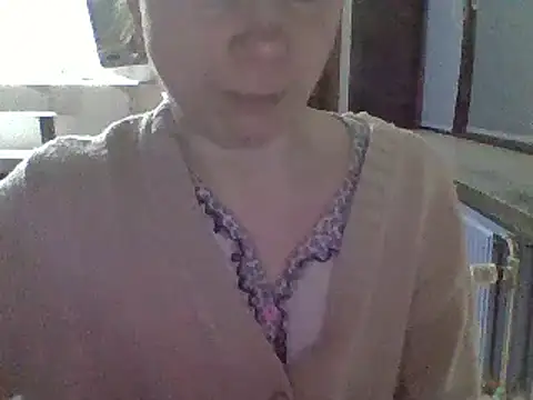 Moi Lina online show from 01-27-25, 06:41