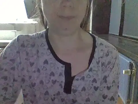 Moi Lina online show from 10-18-25, 08:20