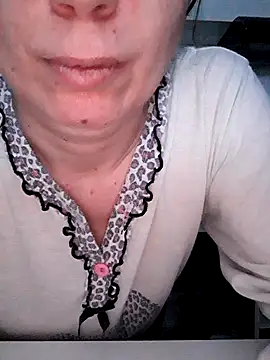 Moi Lina online show from 01-07-26, 03:03