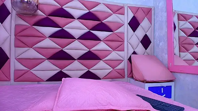 agath 69 online show from 09-30-25, 11:59