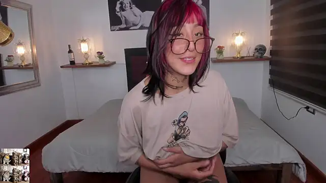 Mariana Joness online show from 01-21-25, 05:16