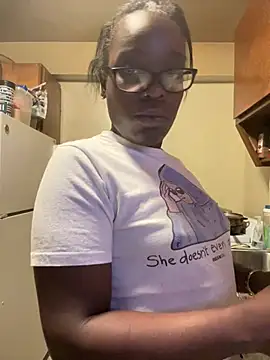 ChocolateBuns101 online show from 12-27-24, 11:21