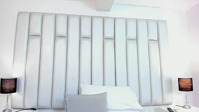 aandreaperez online show from 02-25-25, 11:52