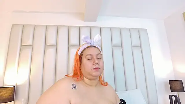 aandreaperez online show from 11-25-25, 11:43