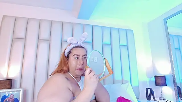 aandreaperez online show from 02-09-26, 07:07