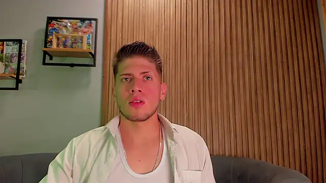 SebastianMaximoff online show from 12-20-24, 03:21