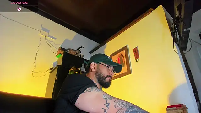 CamiloGray  online show from 10-10-25, 02:49