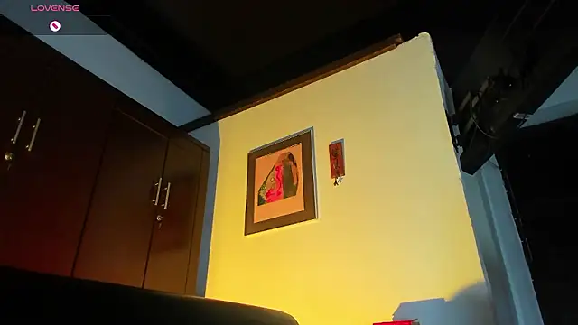 Snapshot of CamiloGray_ chatting on 02-13-26, 02:57 CamiloGray online show from 02-13-26, 02:57