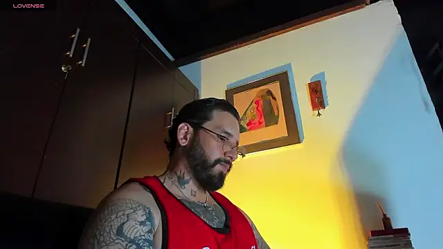 Snapshot of CamiloGray_ chatting on 03-23-26, 02:54 CamiloGray online show from 03-23-26, 02:54