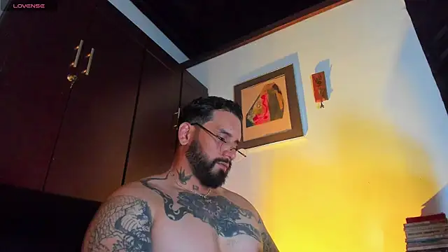 CamiloGray  online show from 05-11-26, 02:45