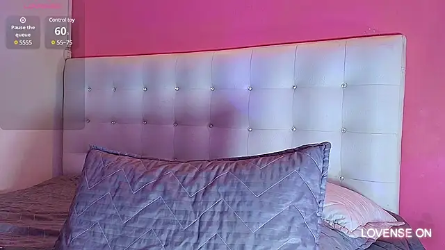 Snapshot of hornyhousekeeper_ chatting on 01-18-25, 01:08 hornyhousekeeper online show from 01-18-25, 01:08