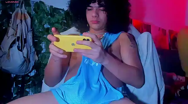 sweetvond  online show from 03-04-25, 05:21