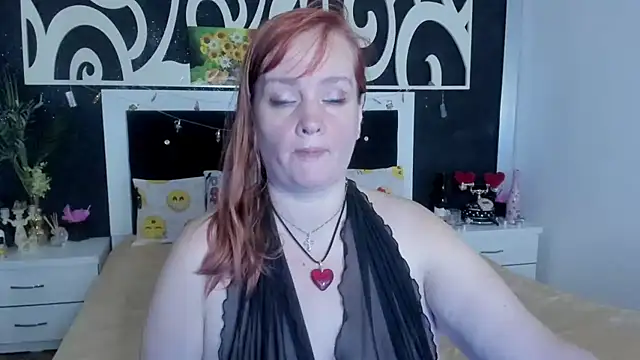 Snapshot of SinFulTitsDD chatting on 01-05-25, 04:25 SinFulTitsDD online show from 01-05-25, 04:25