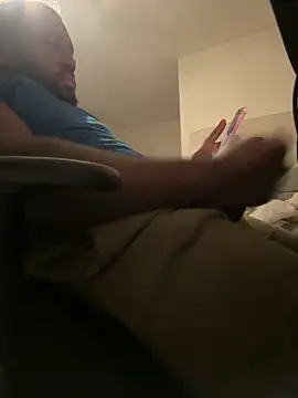 Snapshot of waakenda chatting on 10-18-25, 08:42 waakenda online show from 10-18-25, 08:42