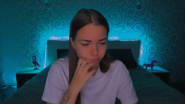 AlexaBarkley online show from 12-15-24, 03:13