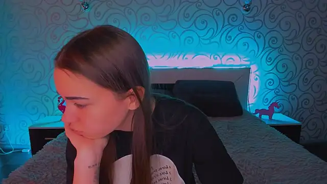 AlexaBarkley online show from 12-17-24, 03:06