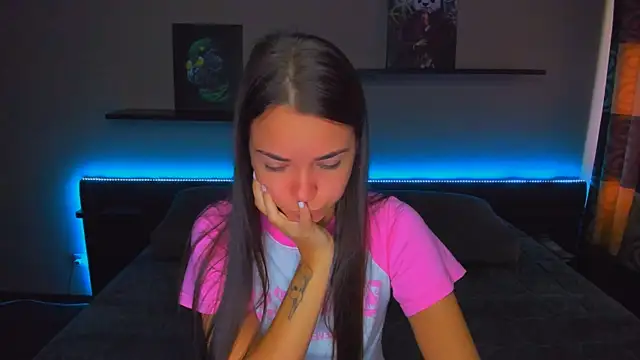 AlexaBarkley online show from 09-11-25, 12:22