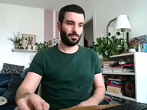 Snapshot of Simon-tem chatting on 03-05-26, 01:18 Simon-tem online show from 03-05-26, 01:18