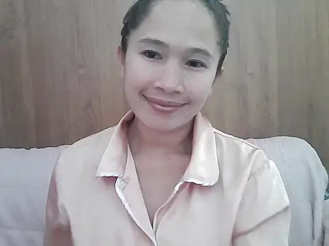 Snapshot of Alexiadreamer chatting on 04-17-26, 04:43 Alexiadreamer online show from 04-17-26, 04:43