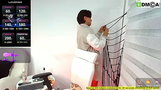 Im Evanss online show from 10-23-25, 08:18