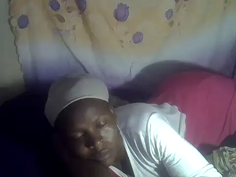 cute-shamza online show from 06-13-26, 06:33
