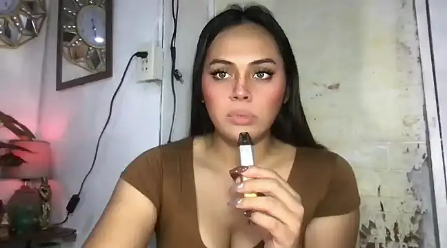 Snapshot of _MissKhimberlyXxx_ chatting on 02-04-25, 04:29  MissKhimberlyXxx  online show from 02-04-25, 04:29