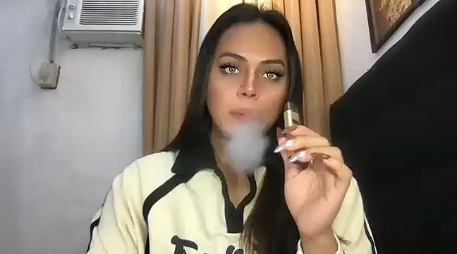 Snapshot of _MissKhimberlyXxx_ chatting on 02-12-25, 07:24  MissKhimberlyXxx  online show from 02-12-25, 07:24