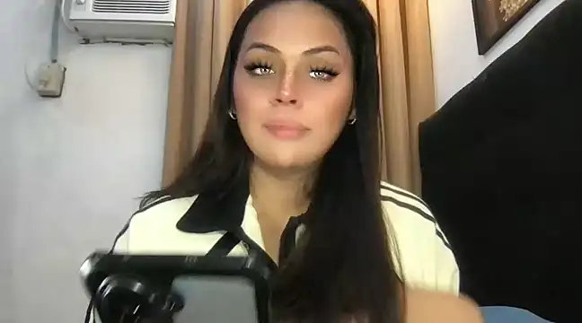 Snapshot of _MissKhimberlyXxx_ chatting on 02-28-25, 08:39  MissKhimberlyXxx  online show from 02-28-25, 08:39