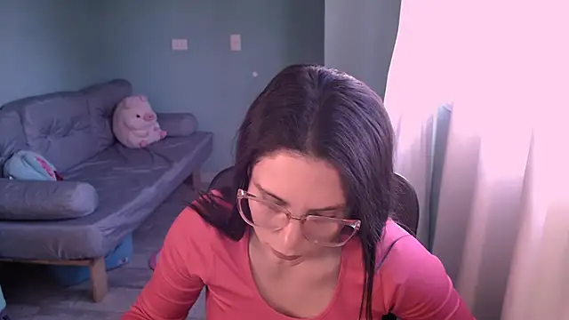 Snapshot of DoctoraMica chatting on 09-11-25, 05:57 DoctoraMica online show from 09-11-25, 05:57