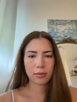 Snapshot of clairewntr chatting on 06-14-26, 12:51 clairewntr online show from 06-14-26, 12:51