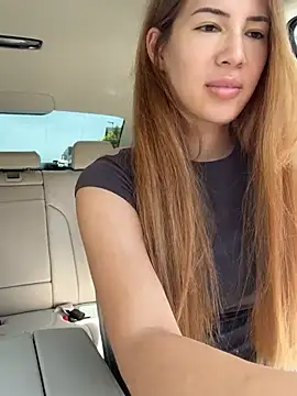 Snapshot of clairewntr chatting on 07-03-26, 11:16 clairewntr online show from 07-03-26, 11:16