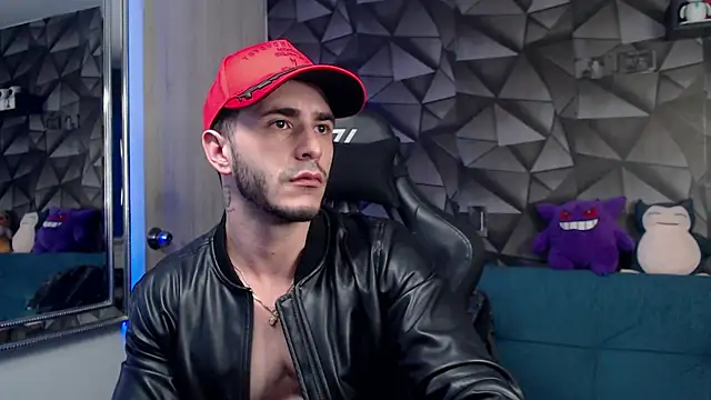 Snapshot of Latino_stud4u chatting on 11-04-25, 11:15 Latino stud4u online show from 11-04-25, 11:15