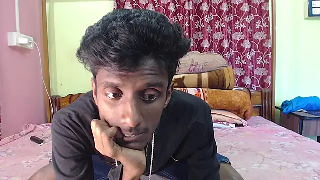 Snapshot of Skinny_Blackberry chatting on 01-12-25, 06:28 Skinny Blackberry online show from 01-12-25, 06:28